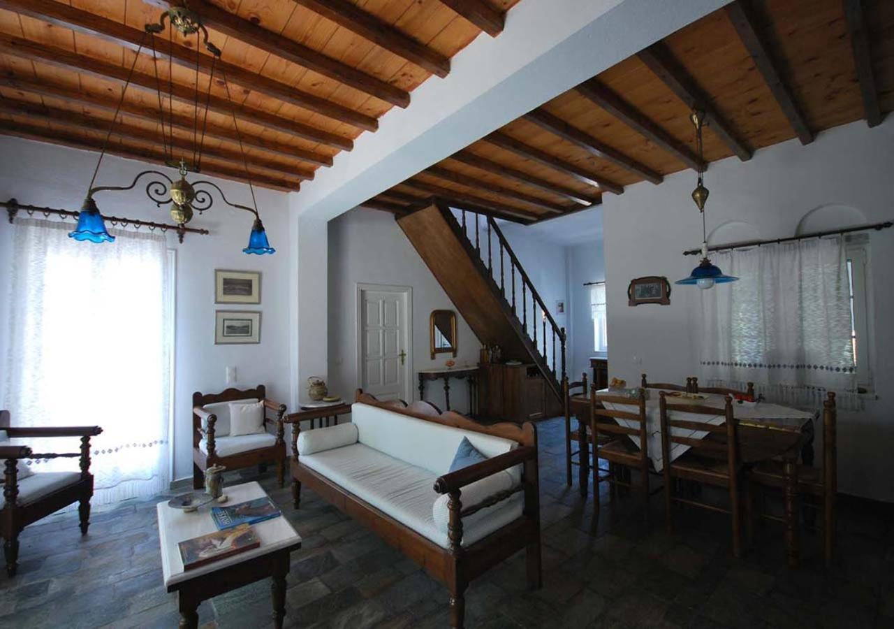 Romano Garden House - Land Tales Agios Romanos Bagian luar foto