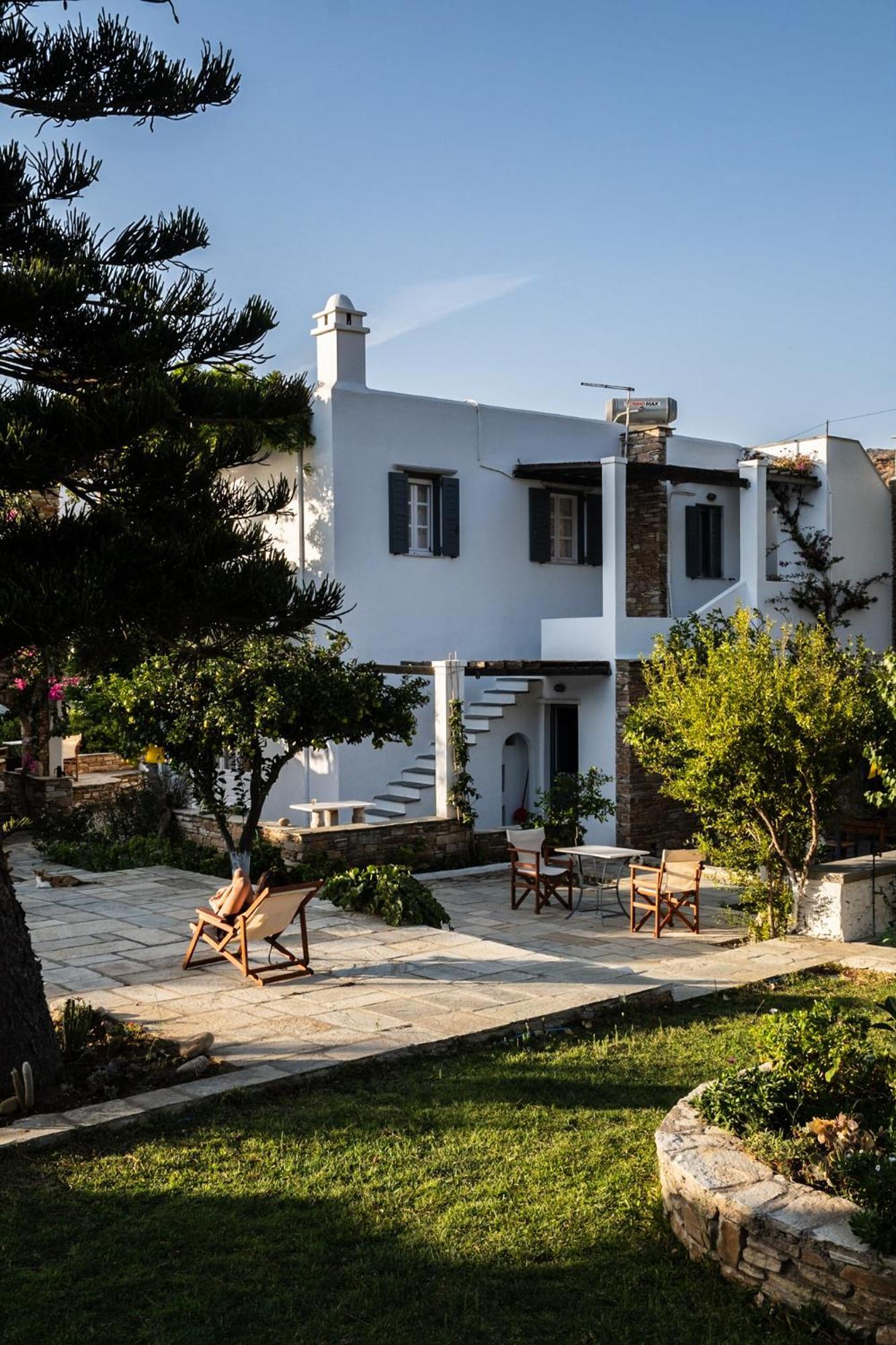 Romano Garden House - Land Tales Agios Romanos Bagian luar foto