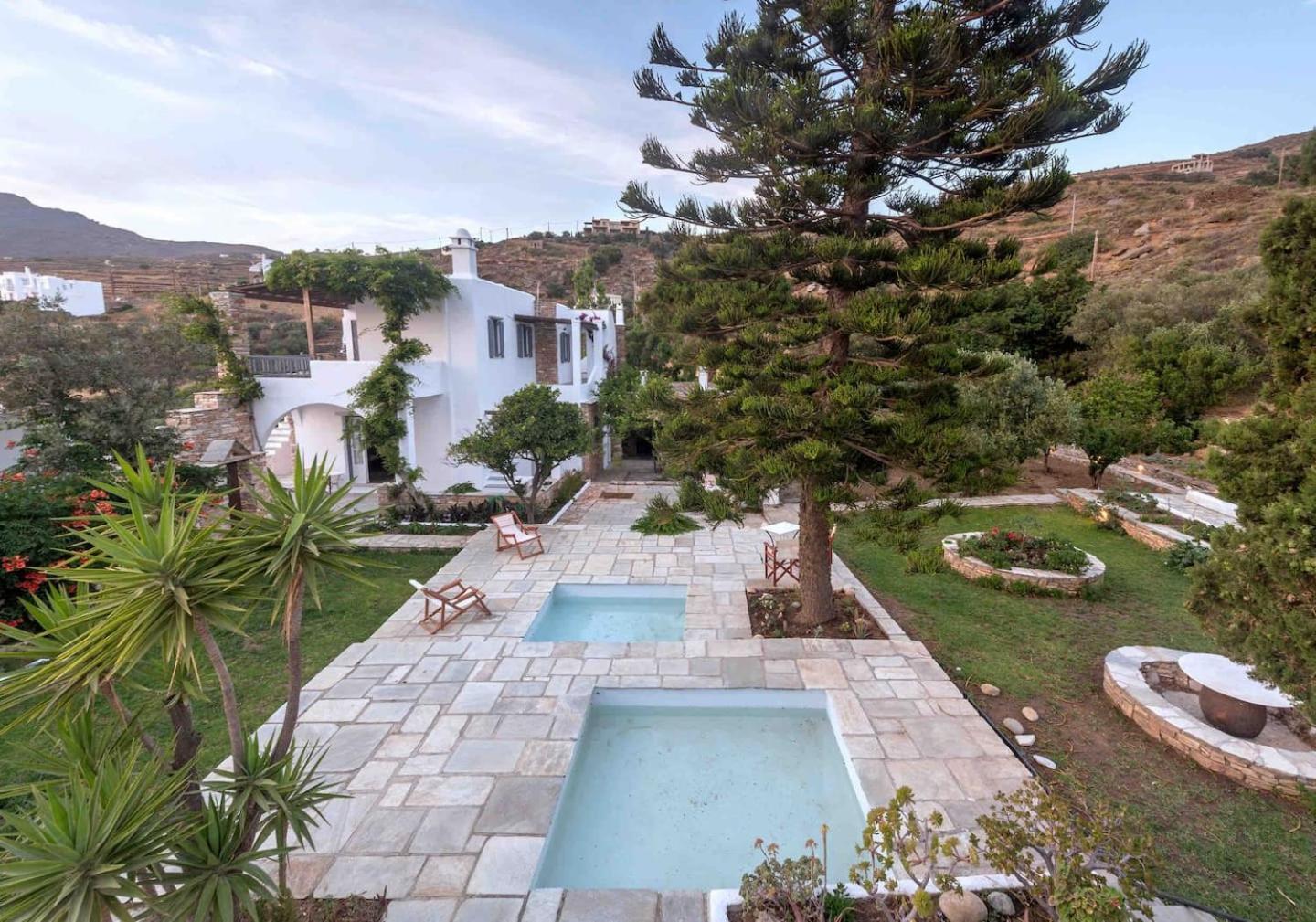 Romano Garden House - Land Tales Agios Romanos Bagian luar foto